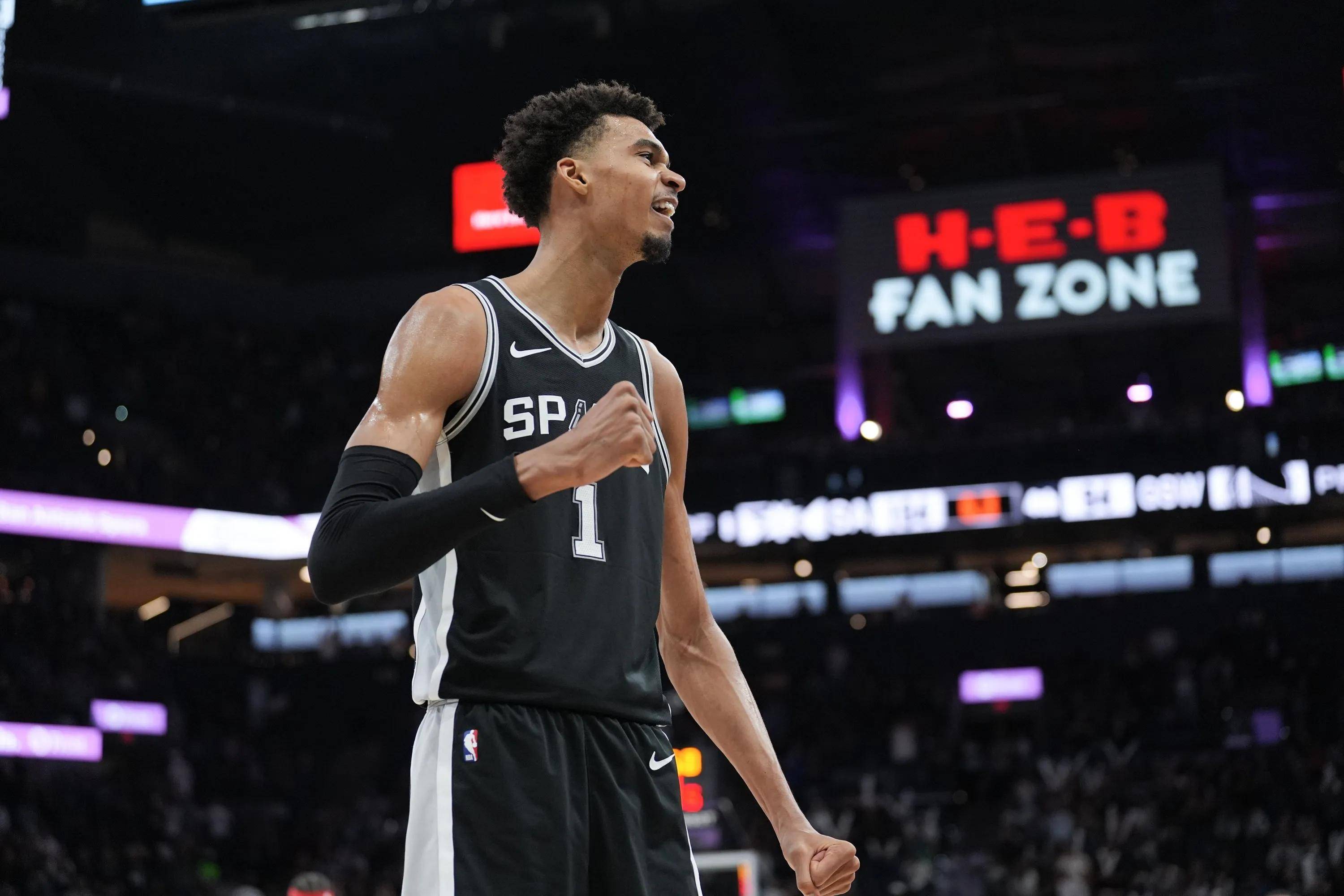 包含NBA球员加强训练备战新赛季,表现亮眼的词条 包含NBA球员加强训练备战新赛季,表现亮眼的词条