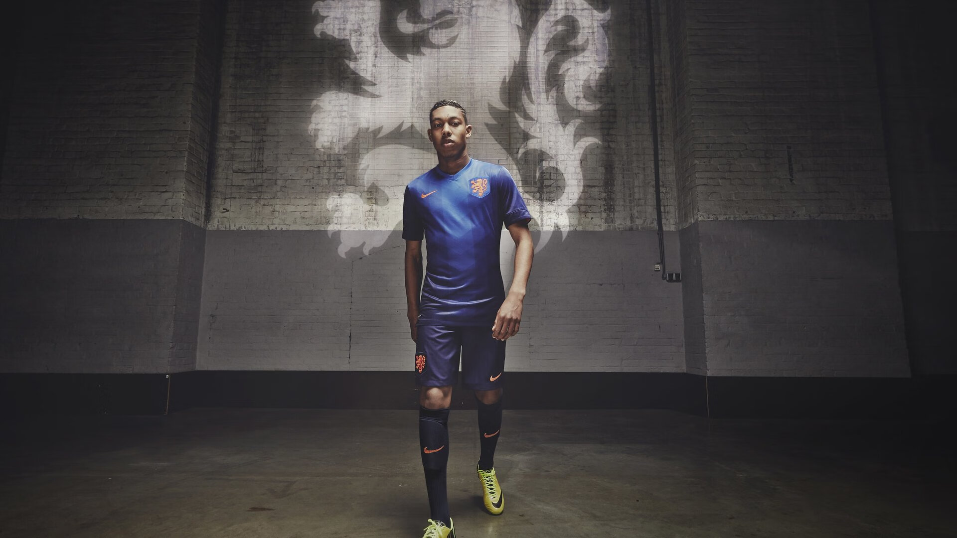 爆裂时刻，利物浦摧枯拉朽，斯通斯抢七封神—竞技体育的一波流美学