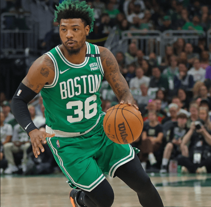 关于广州队逆转雄鹿，塔图姆刷新纪录的信息