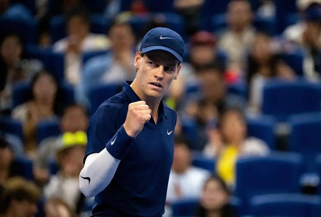 年终总决赛横扫拉沃尔杯，辛纳带队取胜