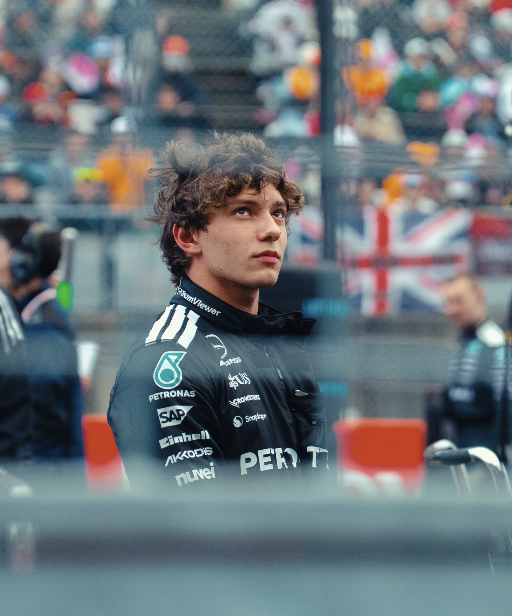 红牛二队轻取哈斯车队，勒克莱尔统治全场