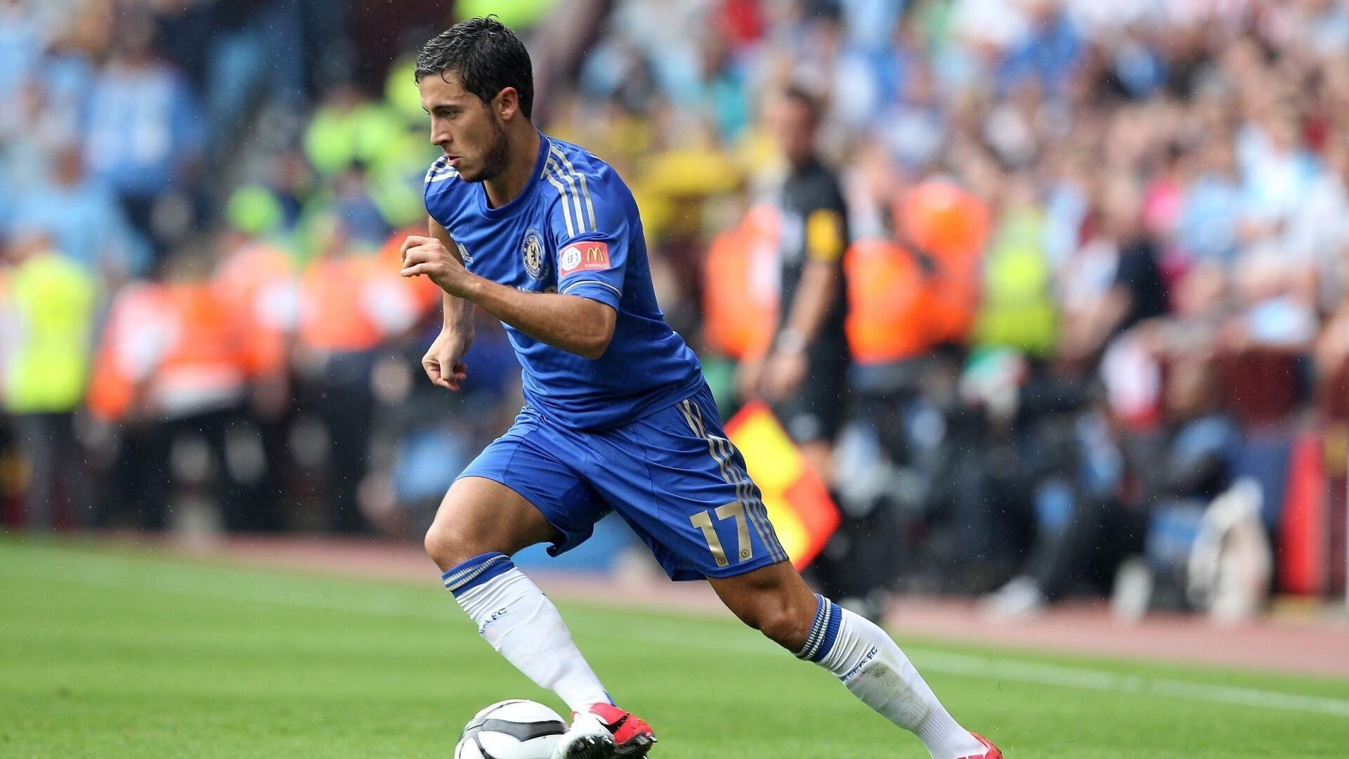 17岁天才加维一球封神!西班牙新皇登基之战,他用左脚改写了足球史